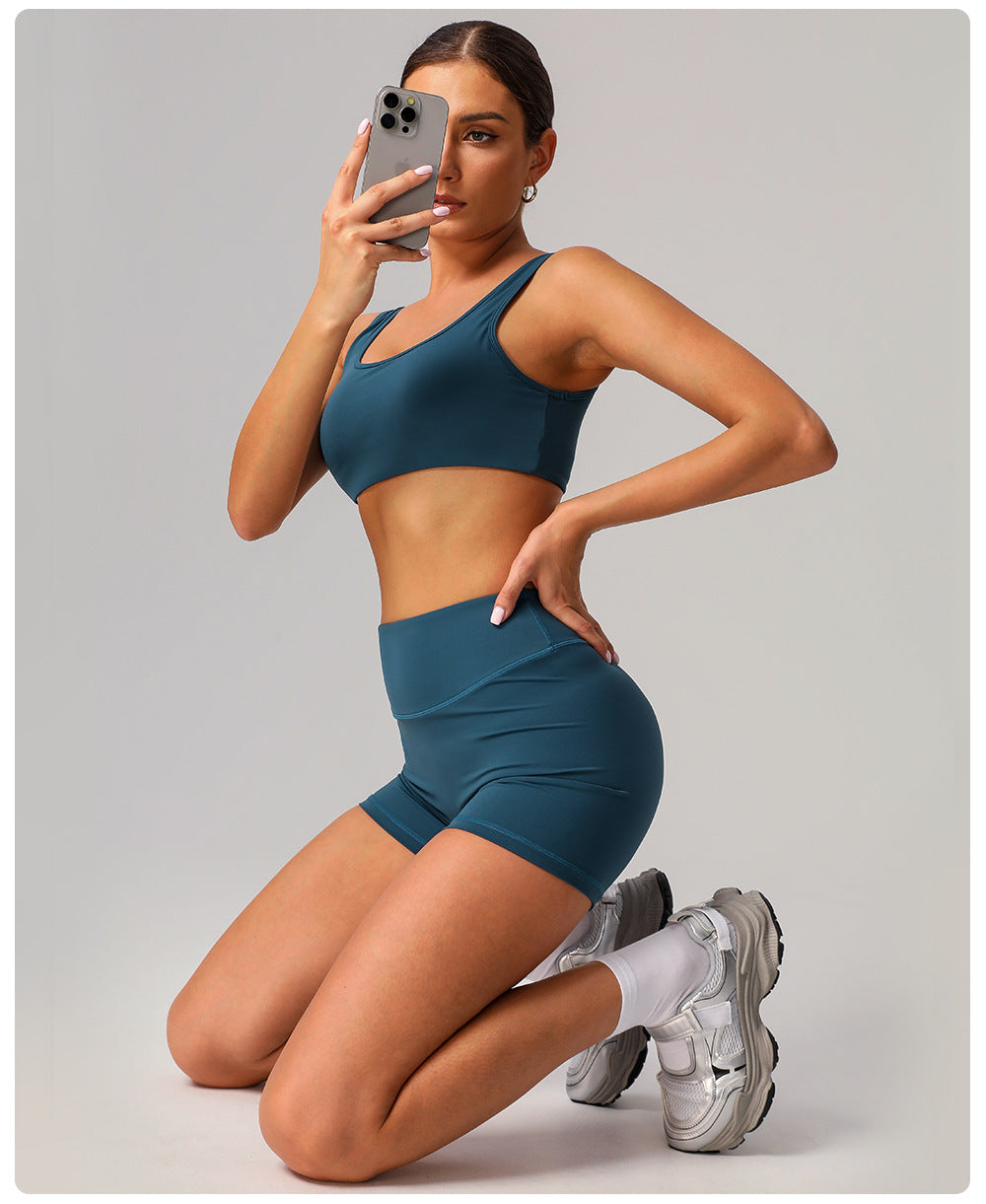 Quick Drying Nude Feel Yoga Shorts Hip Lifting Running Fitness Shorts Tight High Waist Outdoor Exercise Shorts Women