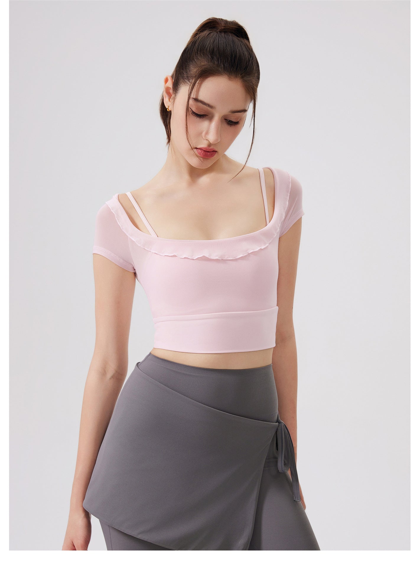 Sexy Lace Mesh Yoga Clothes Short Sleeve Running Quick Drying Sports Bra with Chest Pad One Piece Cup Workout Clothes